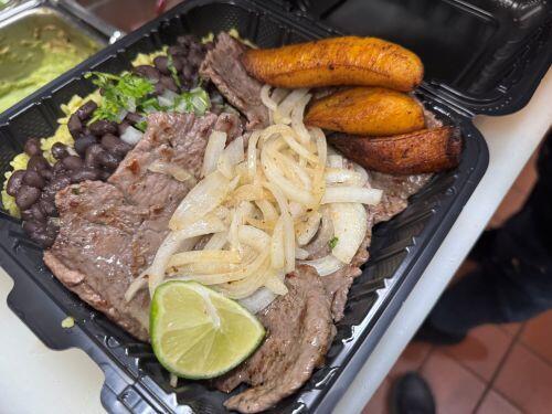 Bistec Encebollado